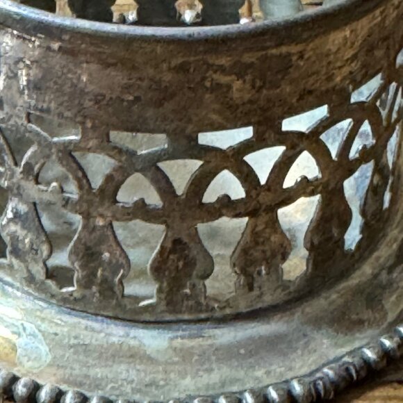 Vintage  Bottle Holder Set Stamped FS  Silver Plated Pierced Beaded Foot - Picture 4 of 9